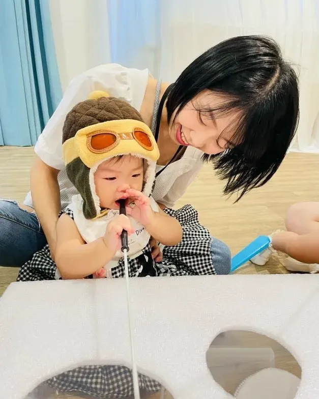 彤彤陪伴女兒早療復健的時刻 10